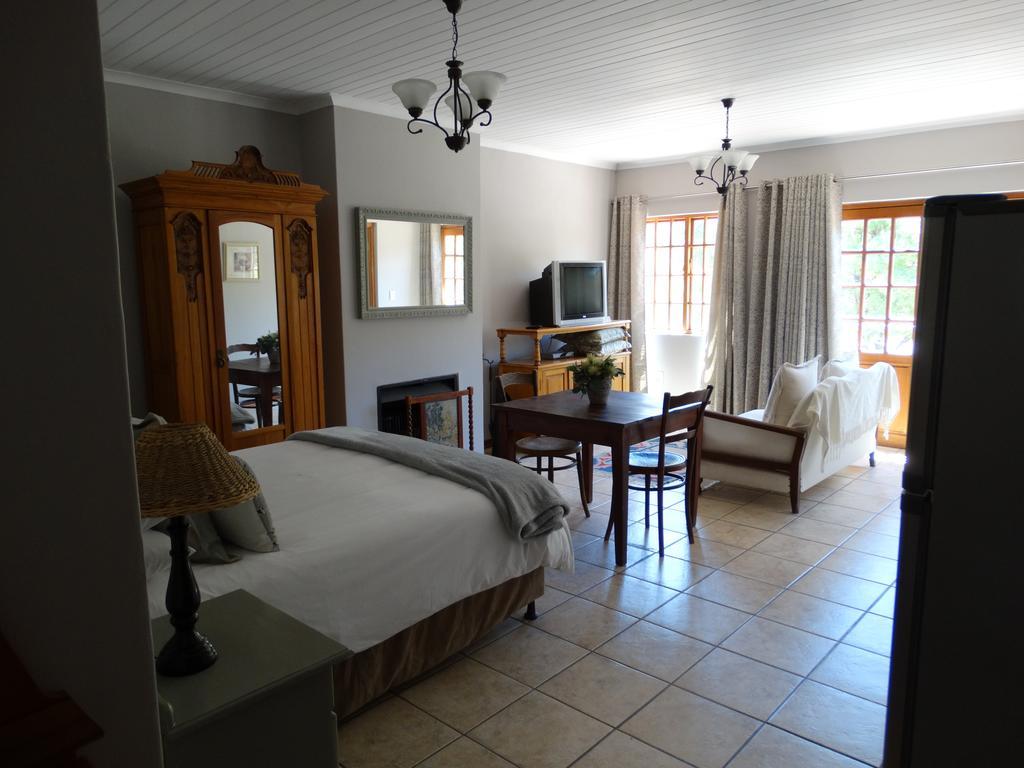 By The Way Guesthouse Clarens Δωμάτιο φωτογραφία