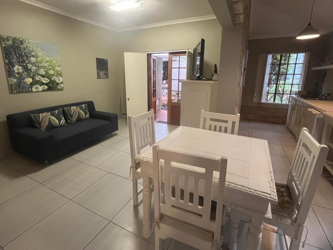 By The Way Guesthouse Clarens Εξωτερικό φωτογραφία