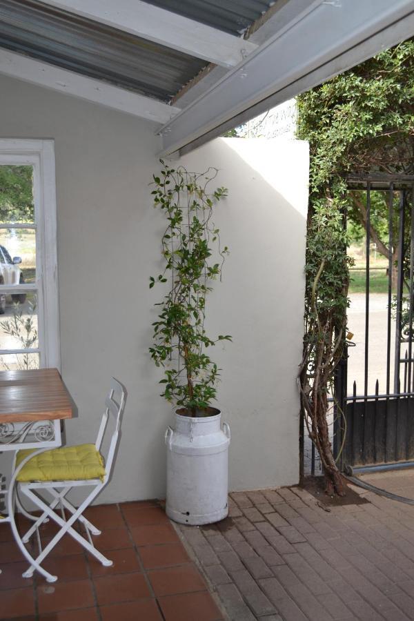 By The Way Guesthouse Clarens Εξωτερικό φωτογραφία